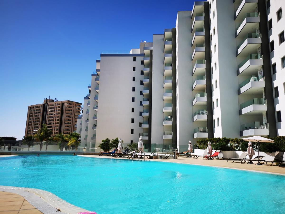 Cs Apartmentos, Large Terrace, Wifi! Playa Paraiso  Kültér fotó